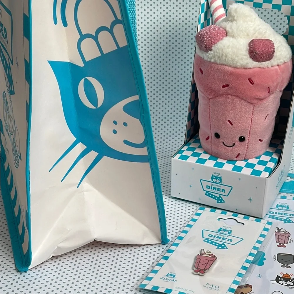 NWT EXCLUSIVE JELLYCAT FAO SCHWARTZ NYC DINER AMUSEABLES BUBBECA MILKSHAKE